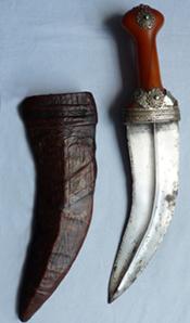 Quality militaria, swords, edged weapons, antiques and collectables ...